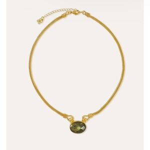 Ottoman Hands Daphne necklace